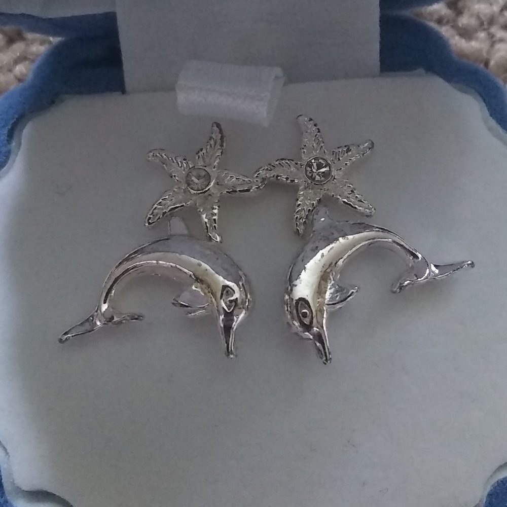 Avon Dolphin and Starfish Earrings Set - Picture 2 of 3